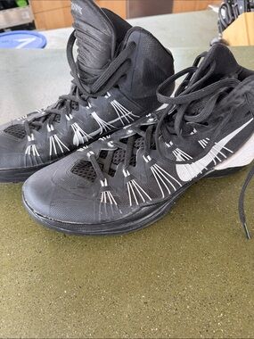 Y2K Nike Hyperdunk Basketball shoes